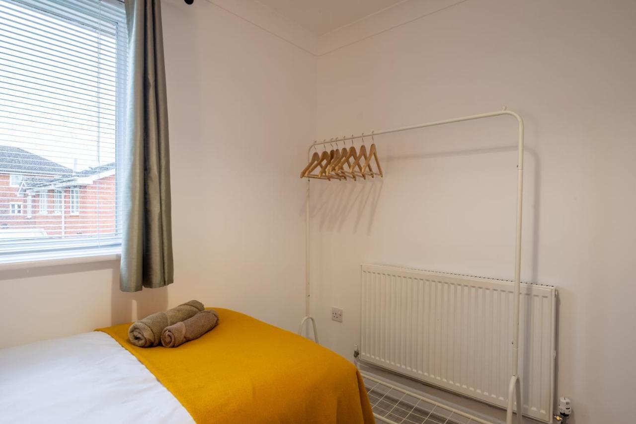 Beautiful House In South Cambridge, 14-Min Drive To The City Centre, Free Parking, No Sofabeds, Sleeps 6 Ngoại thất bức ảnh