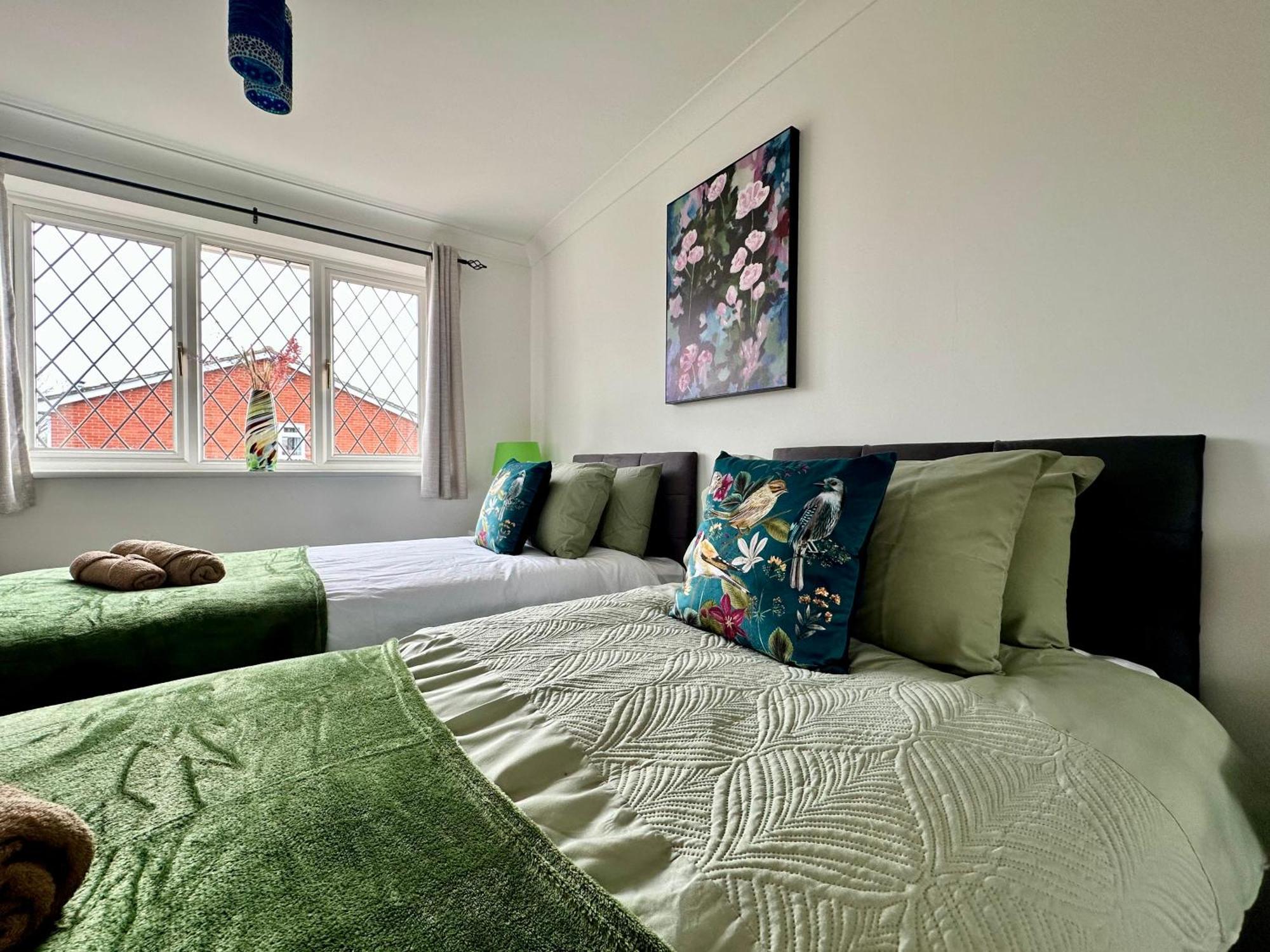 Beautiful House In South Cambridge, 14-Min Drive To The City Centre, Free Parking, No Sofabeds, Sleeps 6 Ngoại thất bức ảnh